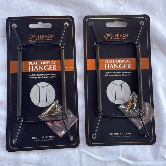 Pottery Barn Plate Hangers 7.5”-9.5” - Picture 1 of 3